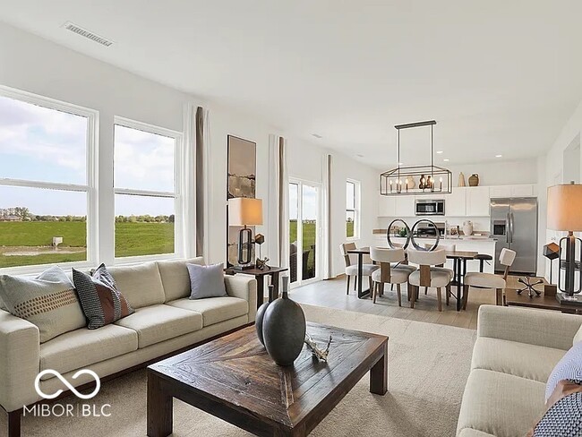 Building Photo - 2868 Woods Edge Dr