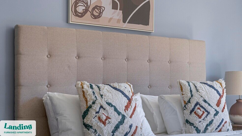 Building Photo - 1000 Forestview Dr