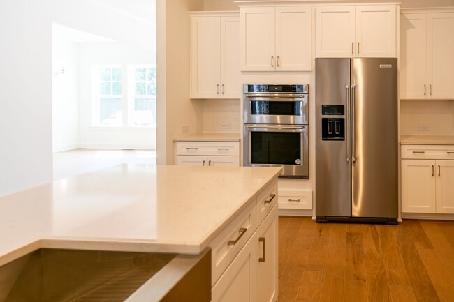 Building Photo - Stunning home in The Parks at Meadowview!
