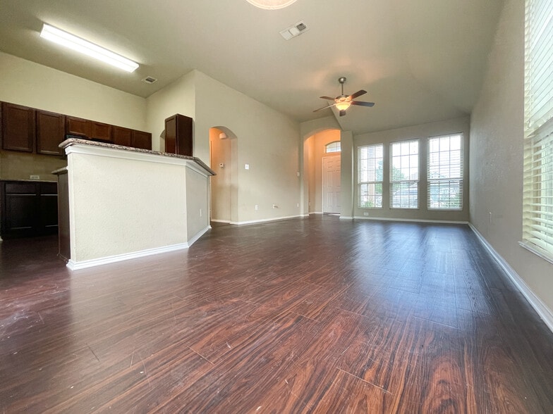Building Photo - 10304 Walley Way