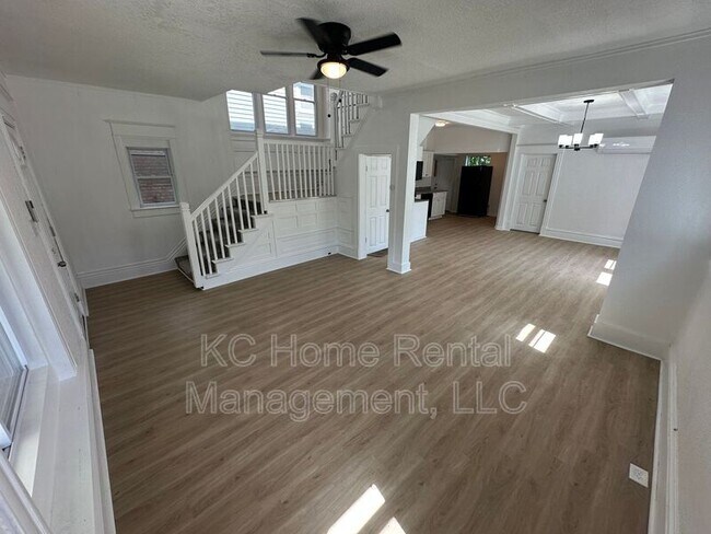 Building Photo - 2958 Lockridge Ave