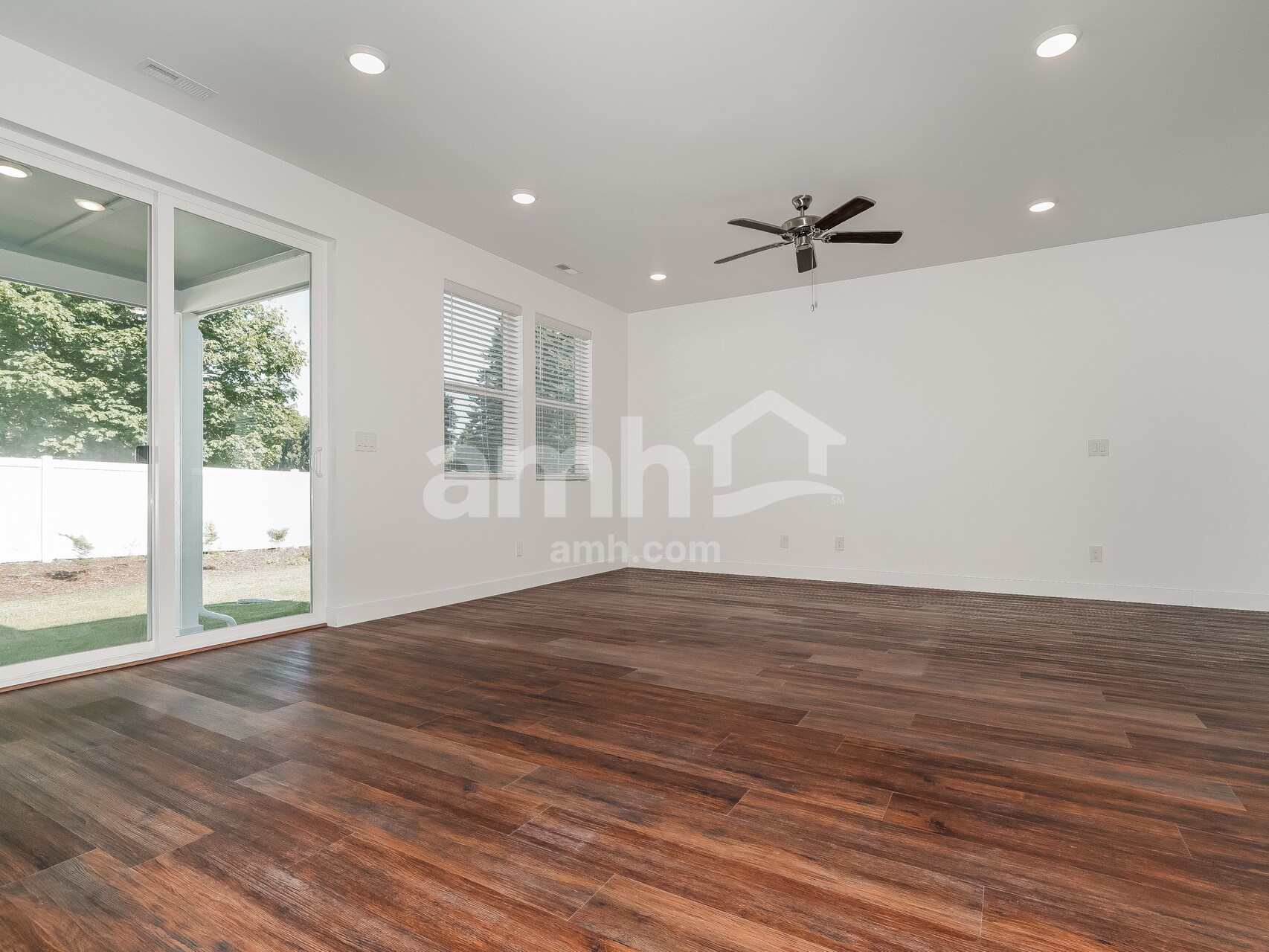 Building Photo - 7615 Verona Lp SW