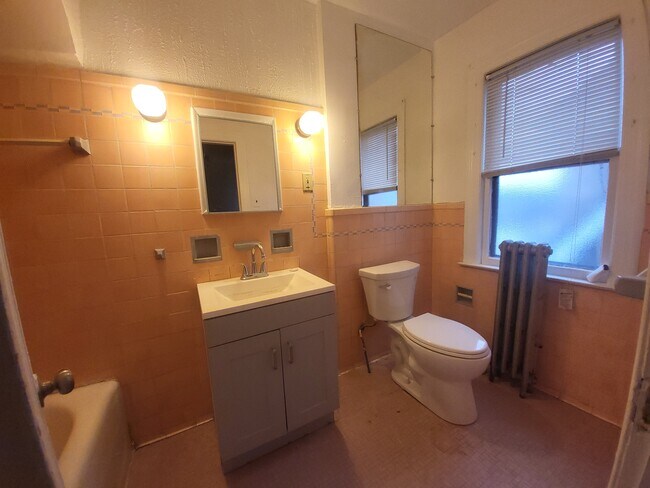 Building Photo - Wisconsin