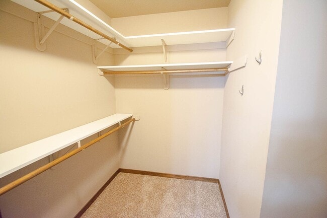 Building Photo - 6736 Clarkia Dr NW