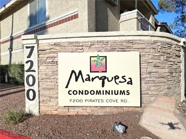Building Photo - 7200 W Pirates Cove Rd
