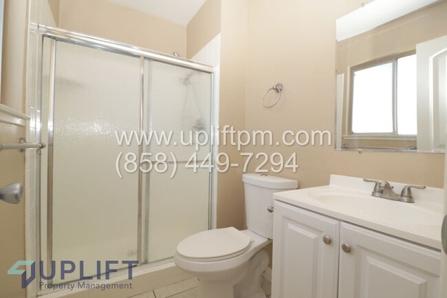 Building Photo - 4 Bedroom 2 Bath Home In Oceanside With Bonus Room ** Move In Special $300 Off First Month's Rent**