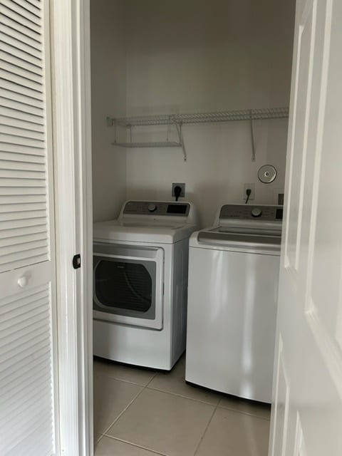 Building Photo - 12885 SW 134th St