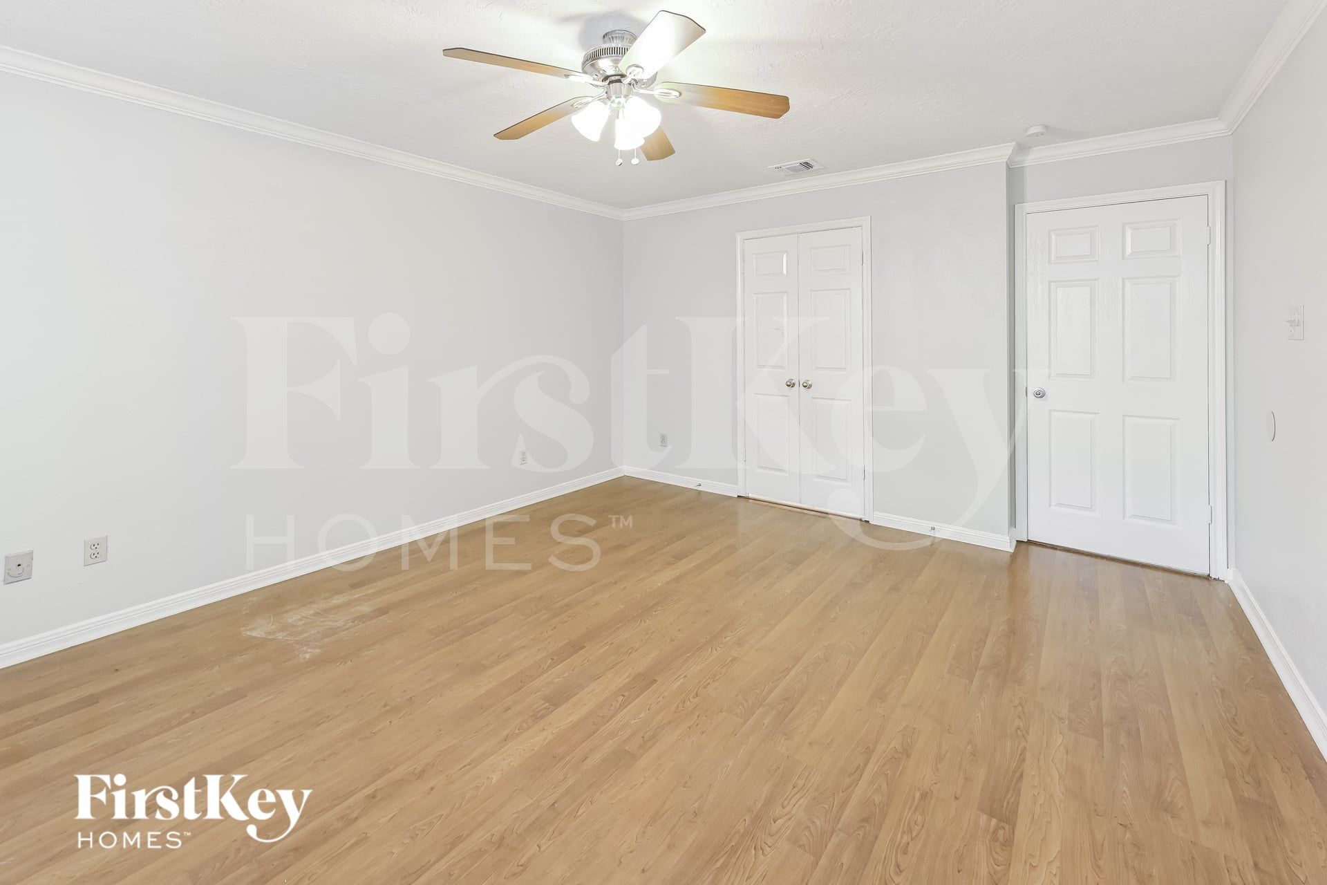 Building Photo - 15966 Oak Mountain Dr