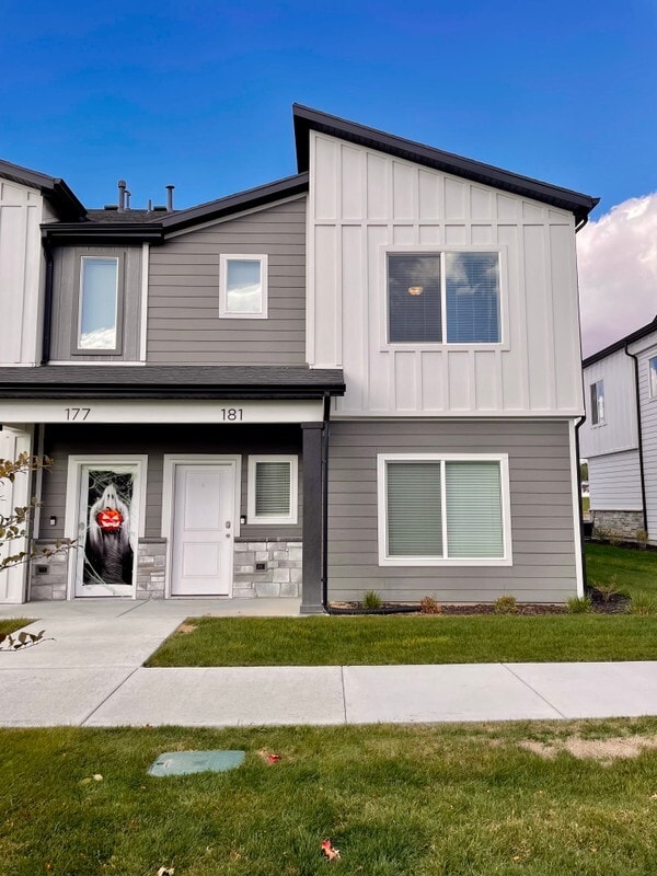 Building Photo - 181 E 550 N