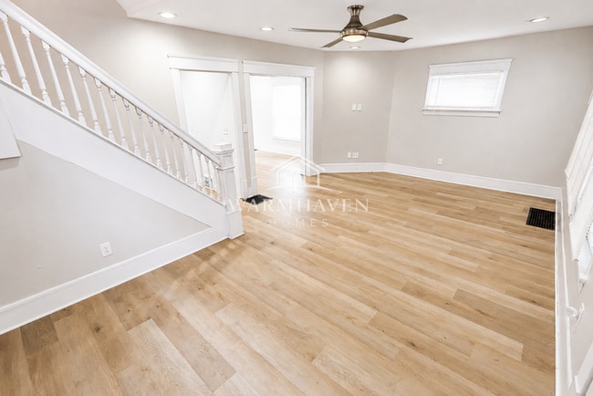 Building Photo - 557 W Hopocan Ave