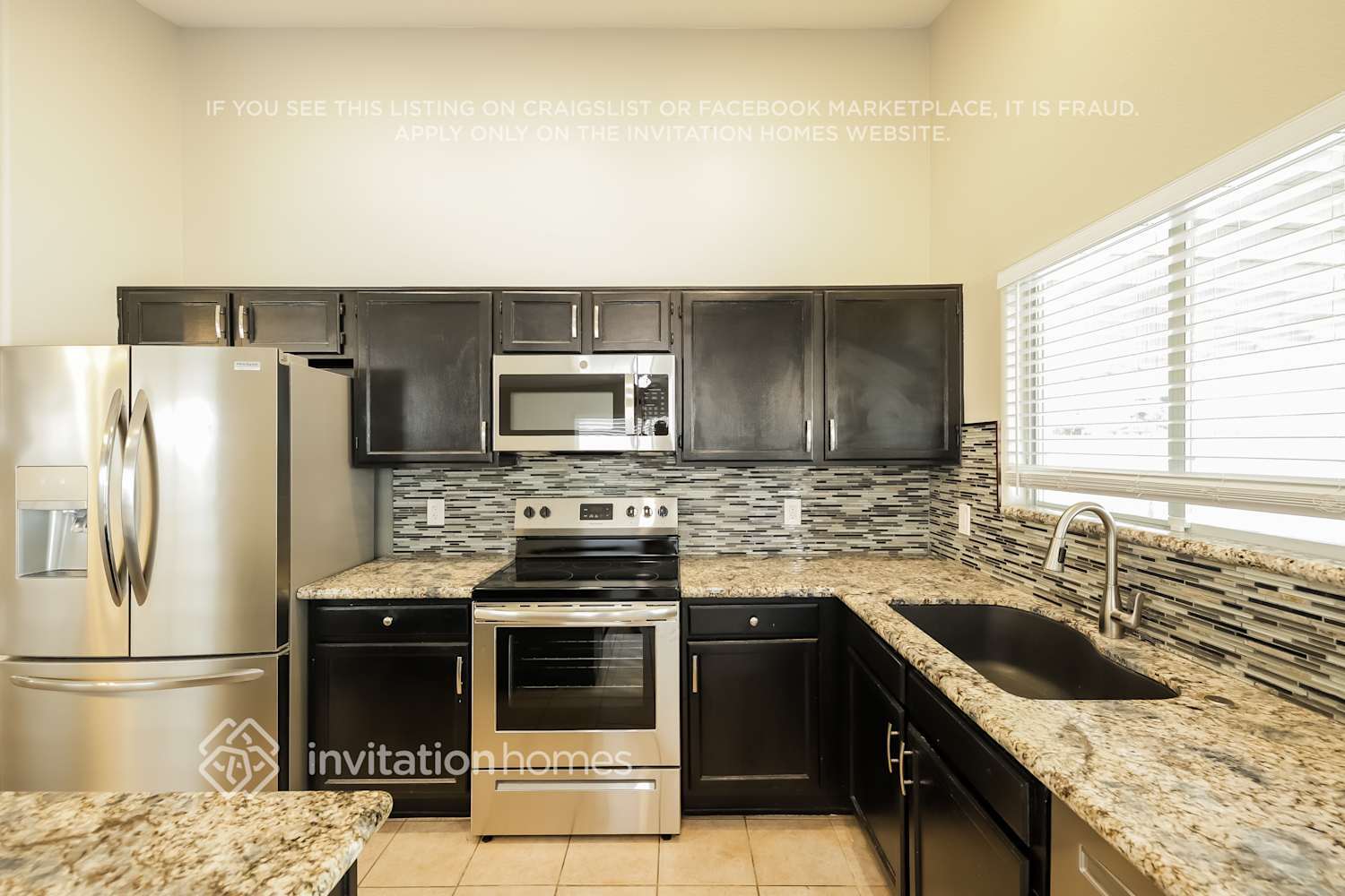 Building Photo - 2834 W Muriel Dr