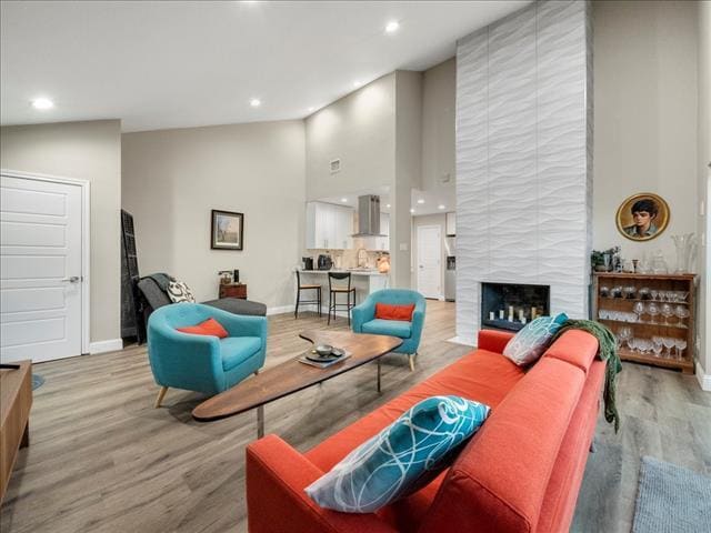 Building Photo - 9716 Highland View Dr