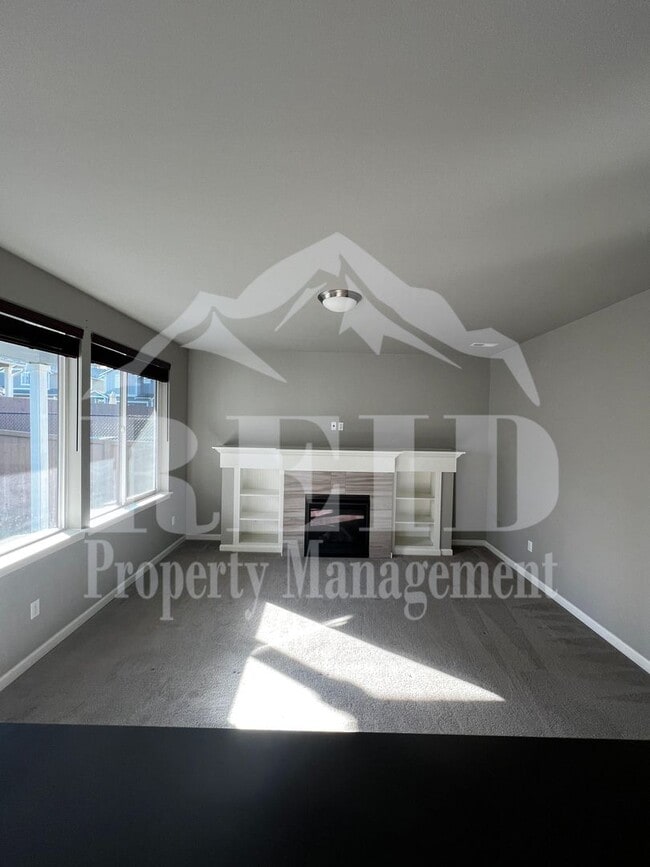 Building Photo - 3887 Portside Dr