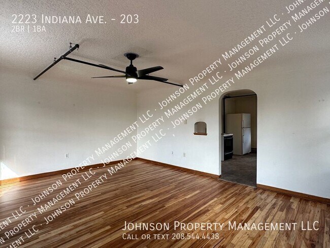 Building Photo - 2223 S Indiana Ave