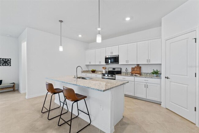 Building Photo - 1536 Saddlewood Cir
