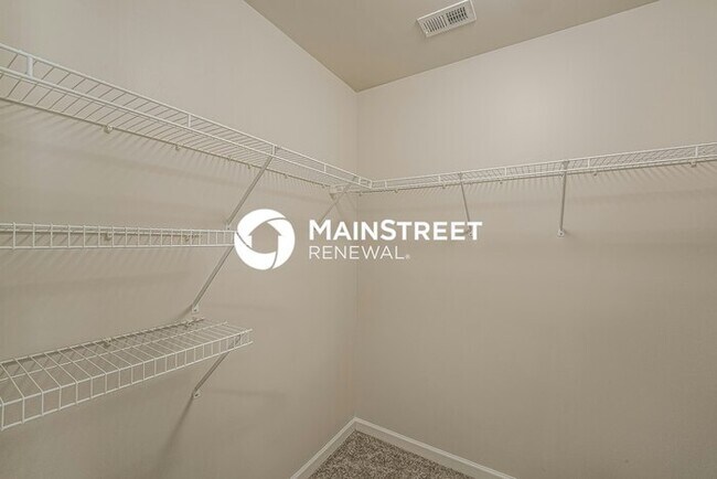 Building Photo - 3 Bedroom Pet-Friendly Home in MONTEVALLO, AL with Main Street Renewal