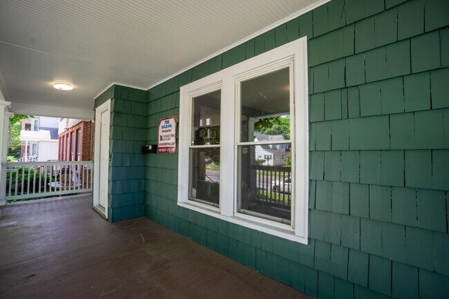 Building Photo - 706 Euclid Ave