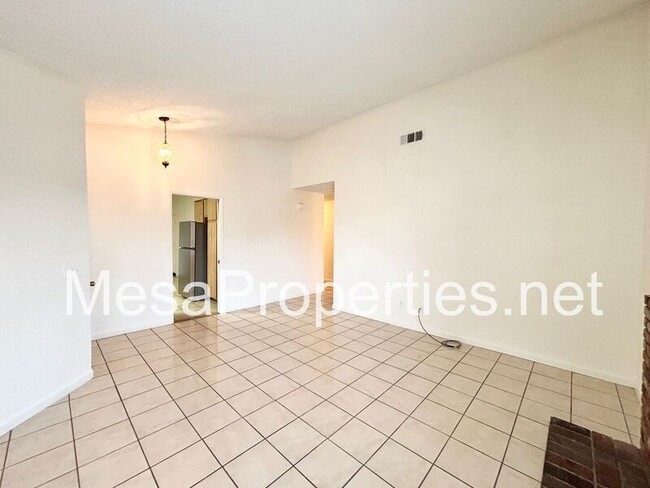 Building Photo - 13667 Gemini St