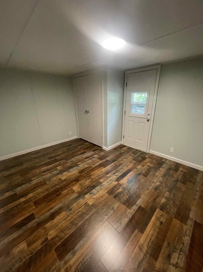 Building Photo - 582 Twin Ponds Rd