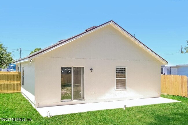 Building Photo - 2872 N 9th St