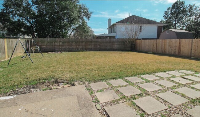 Building Photo - 3005 Wood Hollow Dr