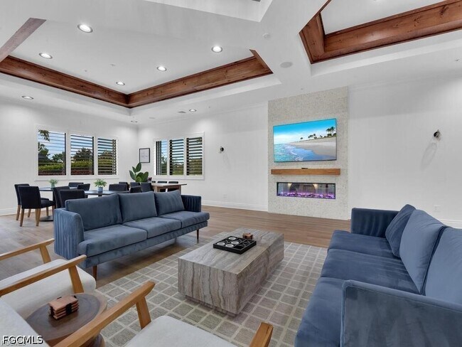 Building Photo - 11075 Lancewood St