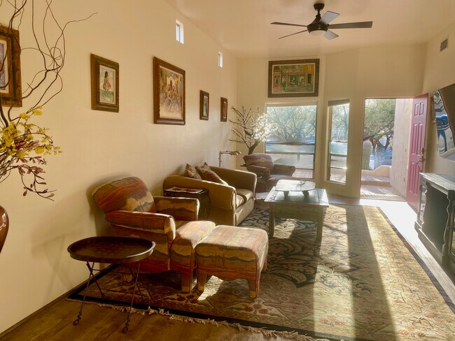 Building Photo - 39013 N Habitat Cir