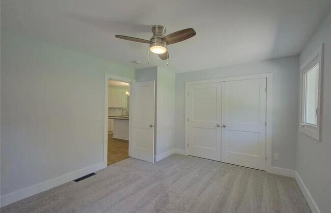 Building Photo - 985 Frontier Trail SW