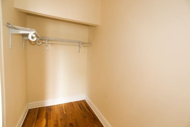 Building Photo - 4725 N Hermitage Ave