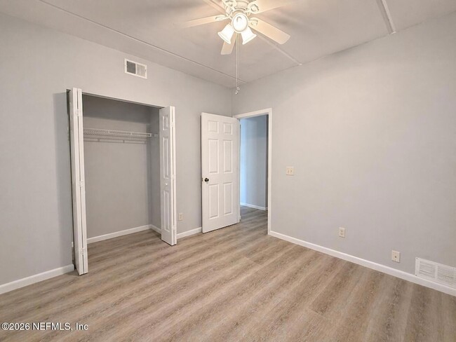 Building Photo - 13 Navarra Ct