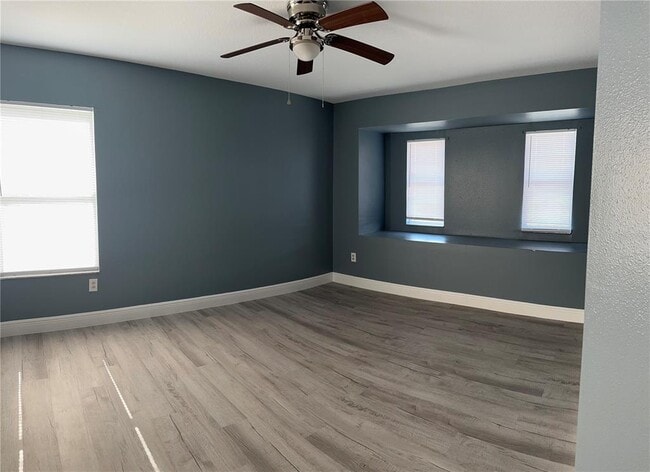 Building Photo - 545 1st Cape Coral Dr