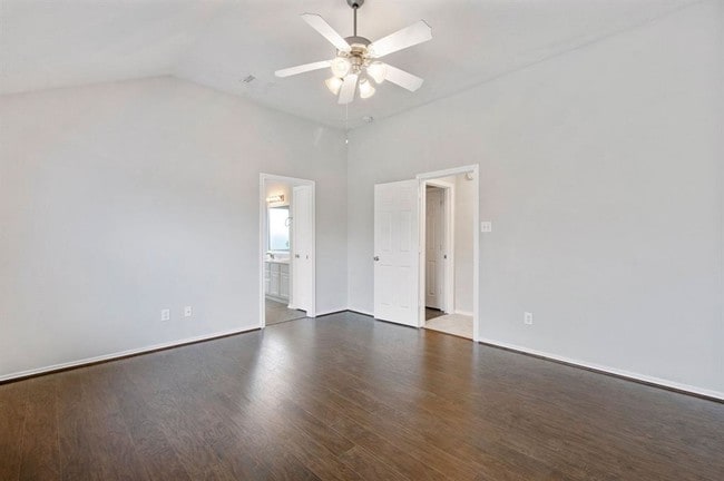 Building Photo - 21711 Debray Dr
