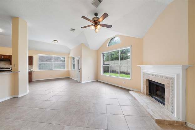 Building Photo - 18423 Cobblestone Dr