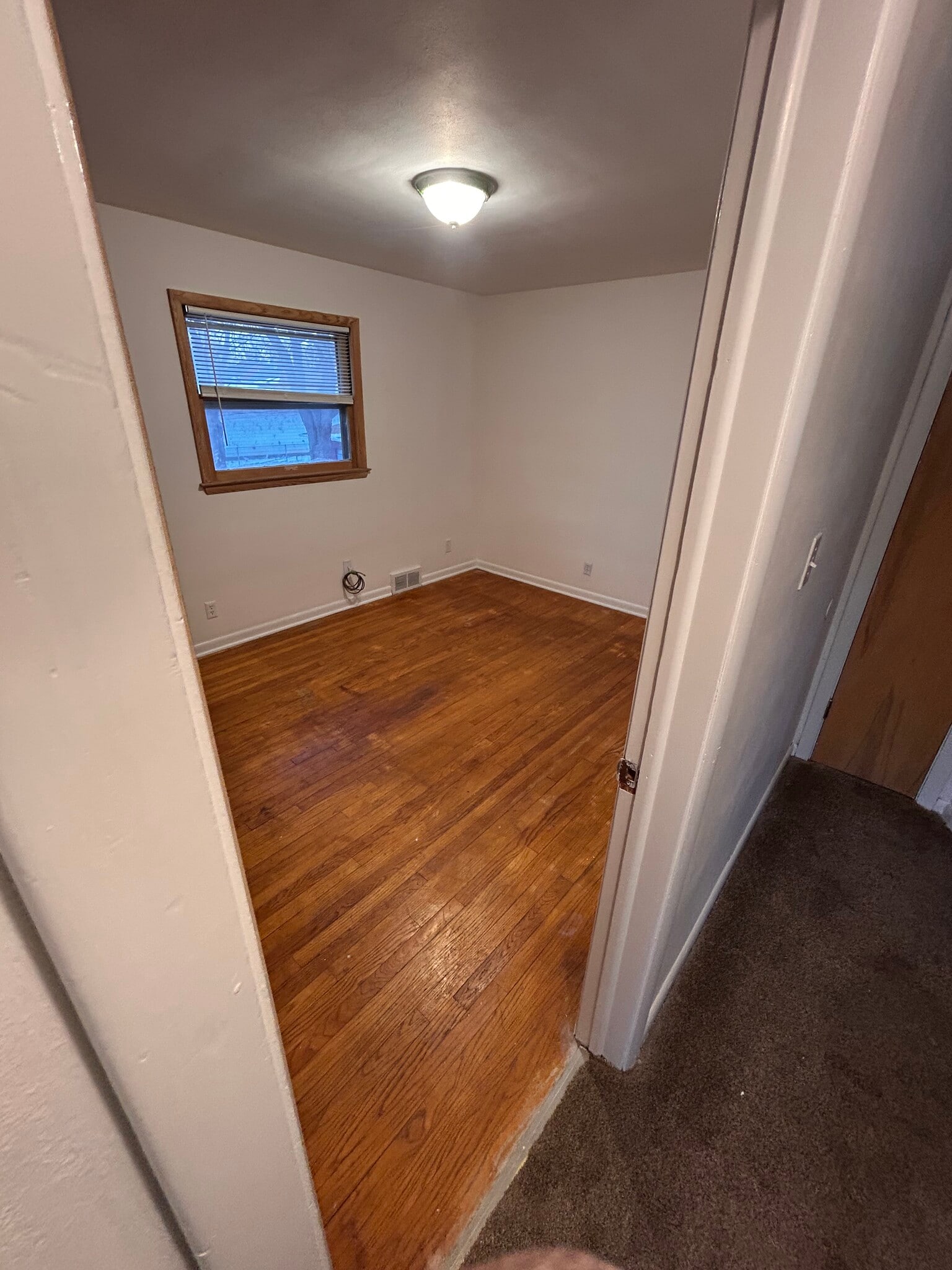 Bedroom – full room - 4563 N 73rd St