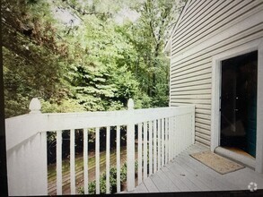 Building Photo - 1404 Wynnes Ridge Cir