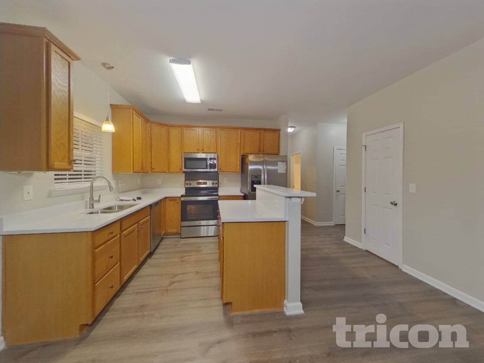 Building Photo - 215 Harrowfield Heights