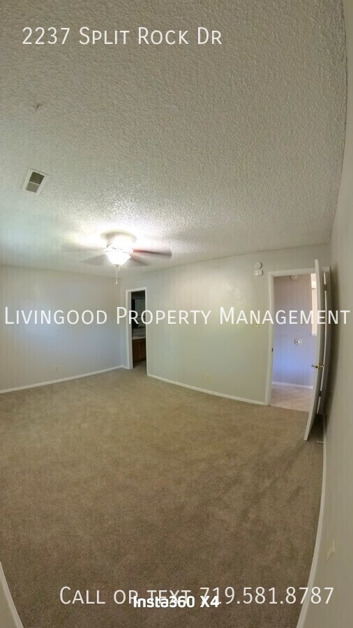 Building Photo - 2237 Split Rock Dr