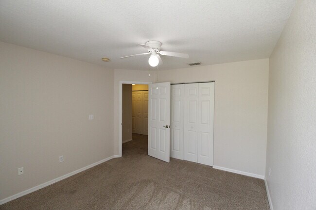 Building Photo - 105 Turpial Way
