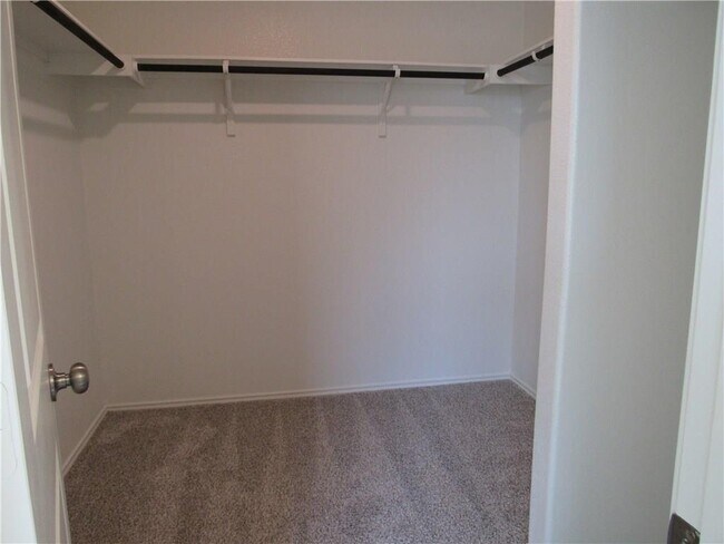 Building Photo - 1321 Chad Dr