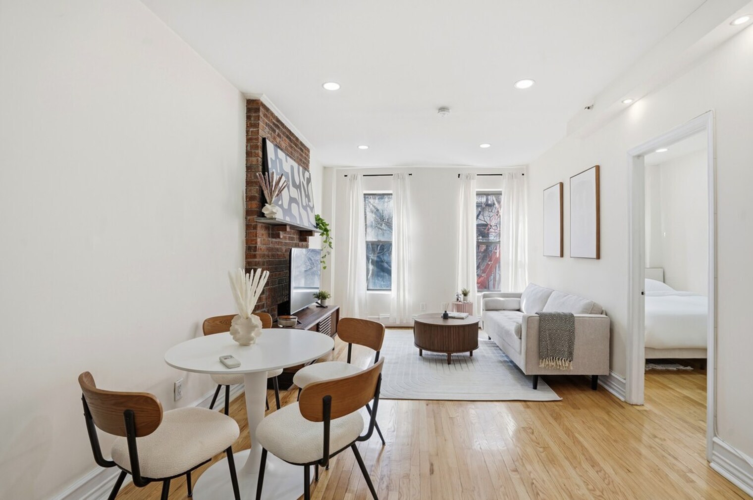 Building Photo - 1569 Lexington Ave