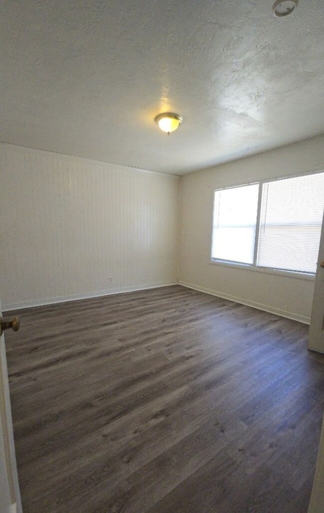 Building Photo - 638 Nevada St