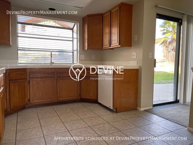 Building Photo - 23720 Redbark Dr