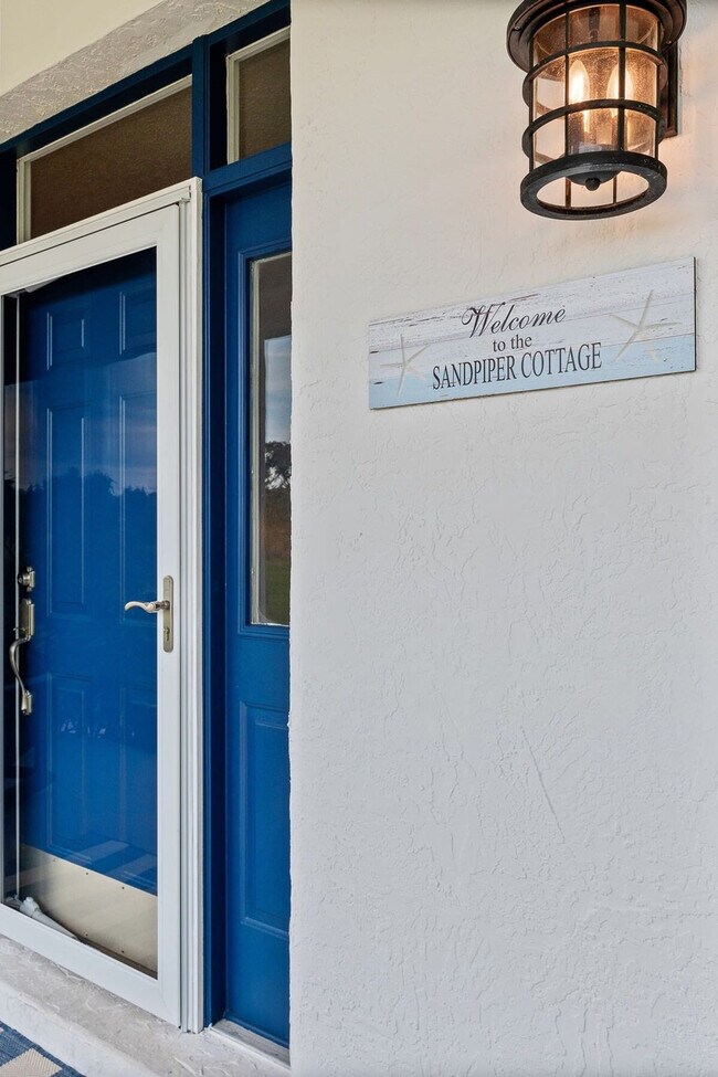 Building Photo - 4 Susan Pl