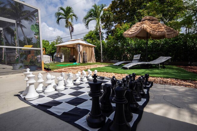 Building Photo - 391 NW 35th Ct