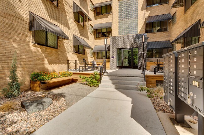 Building Photo - 611 East 11th