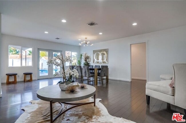 Building Photo - 12527 Emelita St