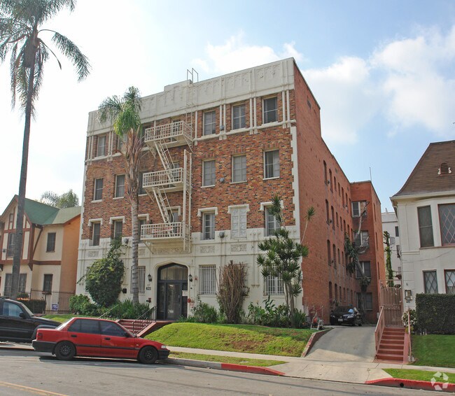 Building Photo - 621 S Dunsmuir Ave