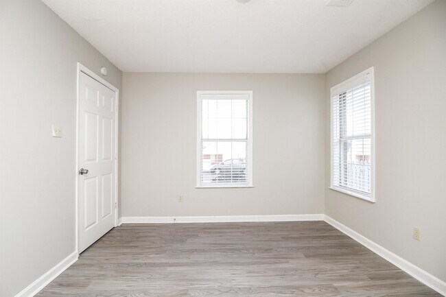 Building Photo - 4419 Kings Valley Cove W
