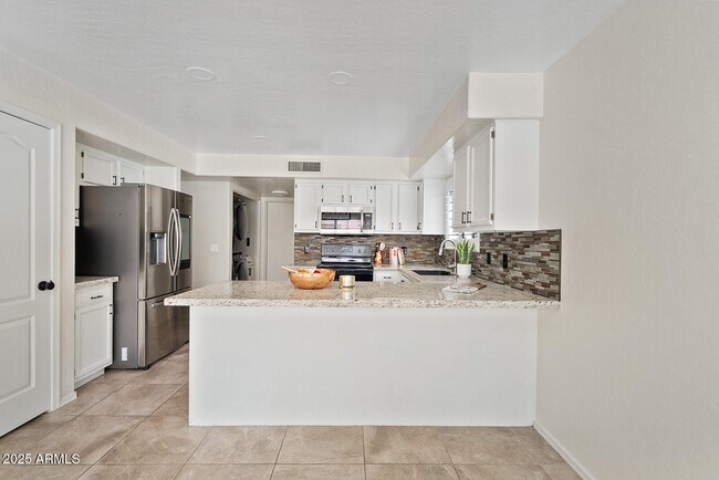 Building Photo - 861 W Shellfish Dr