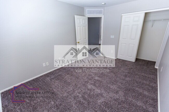 Building Photo - 21731 W Pima St